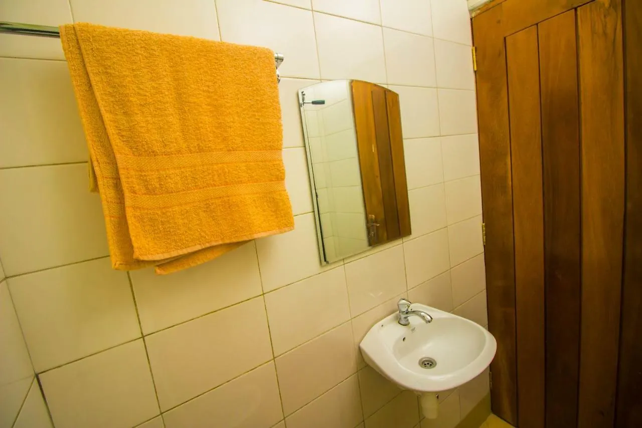 Kajosh Hotel Jinja 3*,